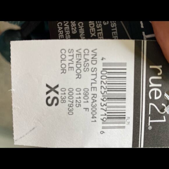 Rue21 sleeveless top XS - Picture 6 of 7